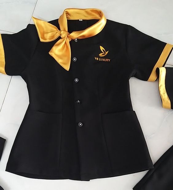 Tenue spa noire & dorée